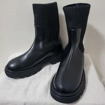미사용 새상품 삭스 사이드 고어 부츠 통굽 블랙