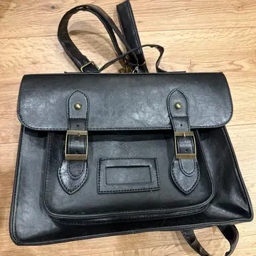 블랙 가죽 숄더백