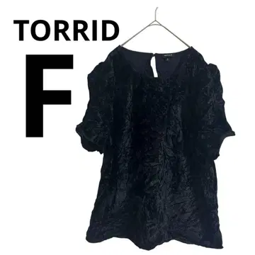새상품급 TORRID [ F ] 프릴 소매 블랙 상의 오샤레