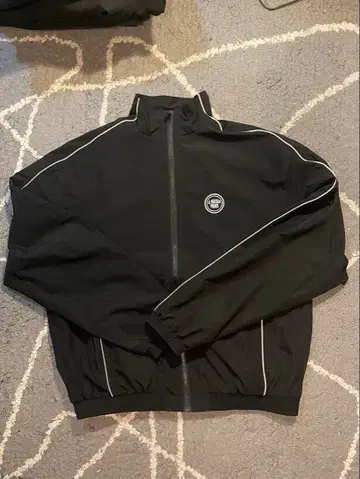 LE BAISER 블랙 나일론 자켓 M