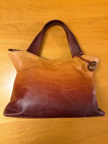 MOTHER HOUSE 마더하우스 가죽 토트 은행나무 참 포함