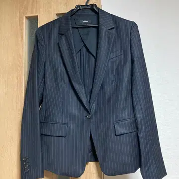 클리닝 완료 theory 여성 수트