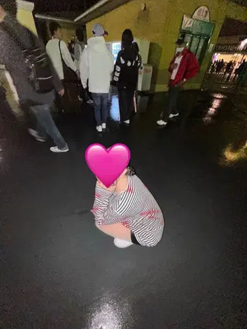 스트라이프 긴팔 티셔츠 빨간 얼룩 포함 할로윈 죄수복