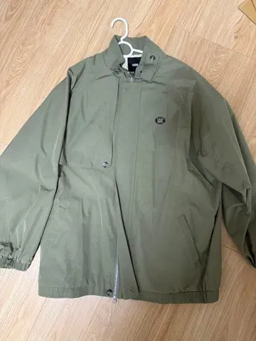VANS 나일론 자켓 L 사이즈 올리브