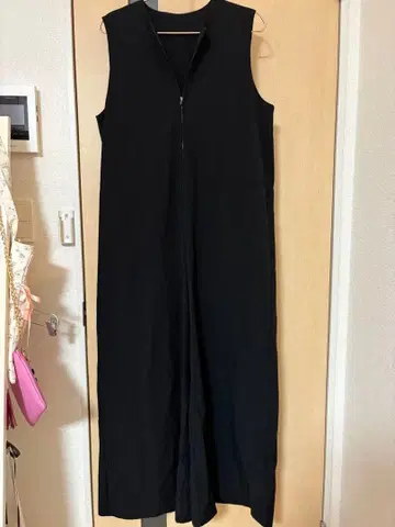 CLOCHE 슬리브리스 롱 원피스 블랙