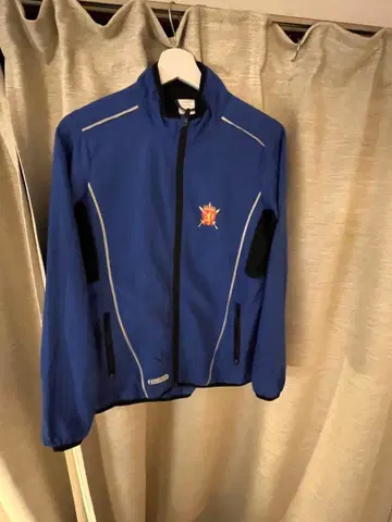 독특한 노르웨이 해군 트레이닝 자켓