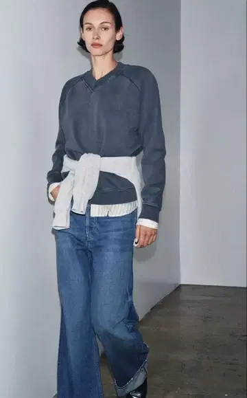 크루넥 맨투맨 워시 가공 구제 의류