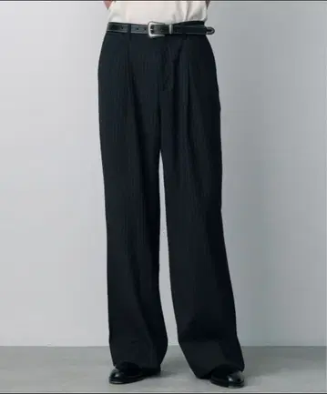 LURAKU One tuck straight slacks 슬랙스
