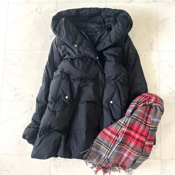 컨디션 최상 밴야드 스톰 A라인 롱 다운 후드 부착 다운 코트 블랙