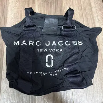 MARC JACOBS 블랙 토트백