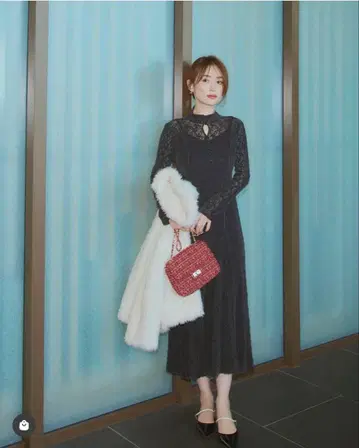 [ 새상품급 ] 프레이 아이디*플로키 슈링크 레이스 원피스