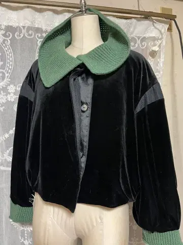 Mic 마츠오 인터내셔널 벨벳 가디건 블랙과 그린