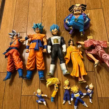 배송비 포함 드래곤볼 원피스 피규어