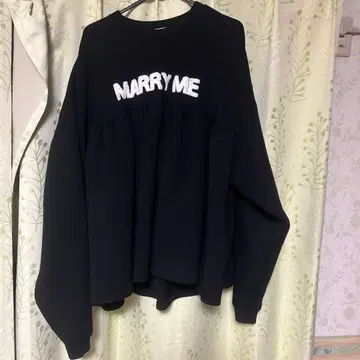 MARRY ME 자수 트레이닝복 블랙