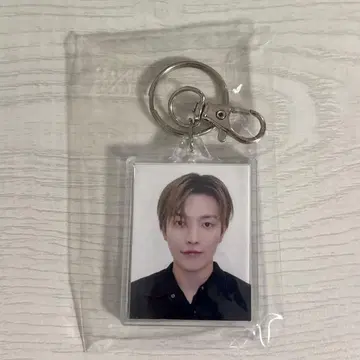 ATEEZ 사운드웨이브 증명사진 홍준