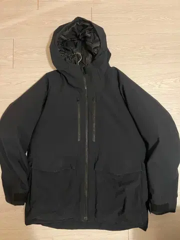 UNIQLO 하이브리드 다운 파카 M 사이즈 블랙 2024