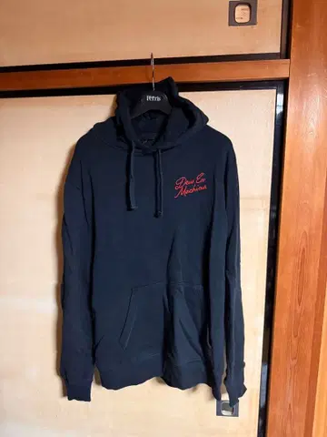 Deus Ex Machina 블랙 후드티
