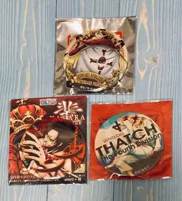 원피스 야라카나 캔뱃지 데카 캔뱃지 흰 수염 케이스 사치 RED