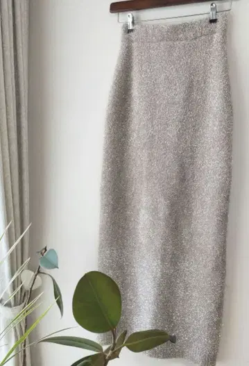 Louere 루엘레 라메 샤기 니트 펜슬 스커트 택 포함 새상품 MT