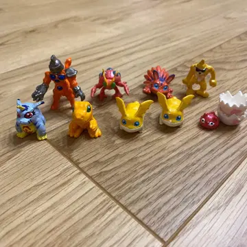 디지몬 미니 피규어 세트 8개