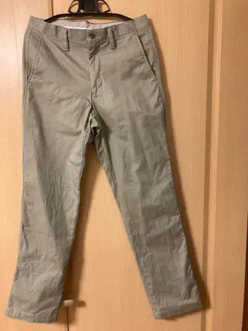 크로커다일 치노 팬츠 짙은 녹색