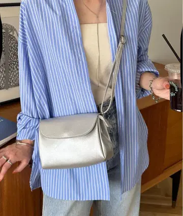 디스코트 미니 플랩 숄더백