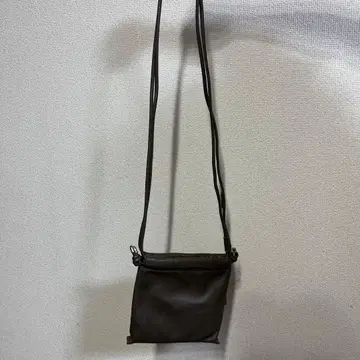 브라운 가죽 숄더백