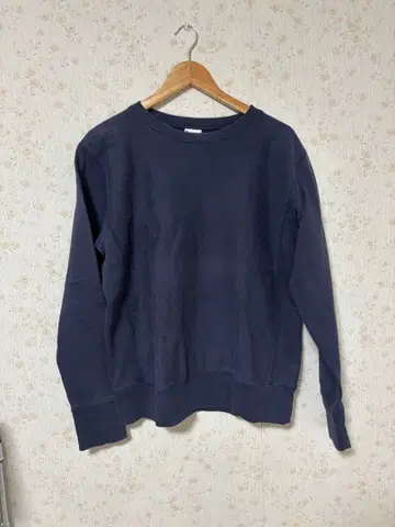 챔피언 리버스 위브 맨투맨