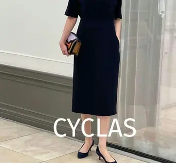 시클라스 네이비 타이트 스커트 펜슬 스커트