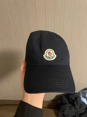 MONCLER 블랙 캡