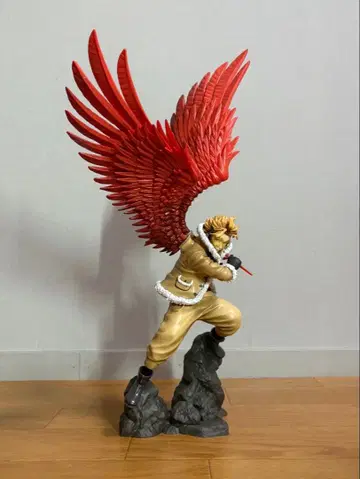 ARTFX J 호크스 피규어