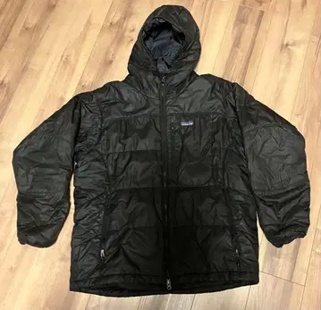 파타고니아 더스파카 M 사이즈 블랙