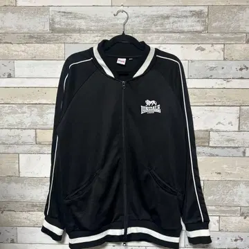 LONSDALE 블랙 컬러 저지 M 사이즈