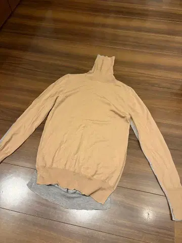 BEIGE 베이지 스웨터와 가디건 세트