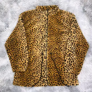 새상품급 90s BLACK MOUNTAIN OUTDOOR 플리스 레오파드