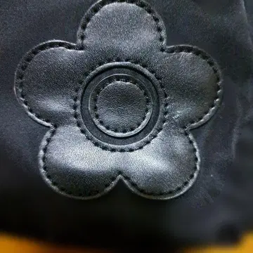 마리콴트 백팩 블랙