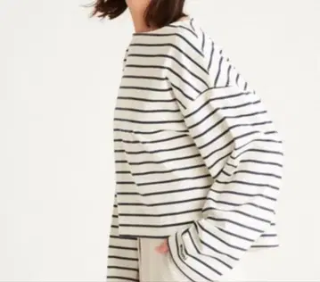 emmi 에미 eco 보더 롱 슬리브 화이트 상의 프리 사이즈