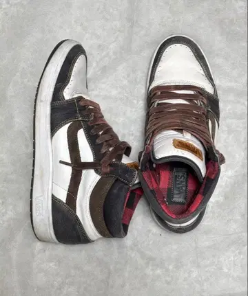 VANS 하이컷 스니커즈 화이트/브라운/블랙