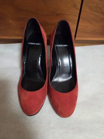 피에르 아르디 펌프스 37