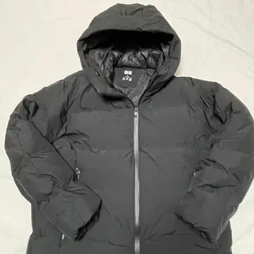 UNIQLO 심리스 다운 XL 블랙 후드 부착 다운 자켓