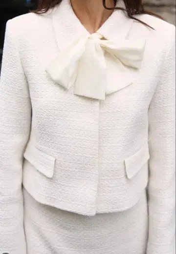 ZARA 리본 포함 텍스처 블레이저