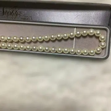 진주 목걸이 다이아몬드풍 장식 포함