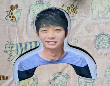 유천 팬카페 쿠션