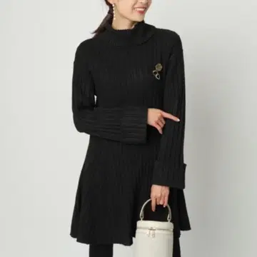 Apuweiser-riche 리브 플레어 니트 미니 원피스