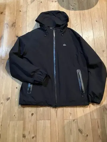 퀵실버 마운틴 후드티 블랙