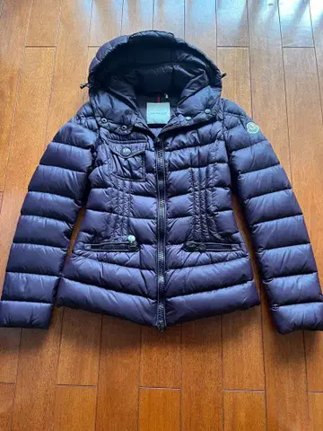 후드 부착 퍼플 다운 자켓