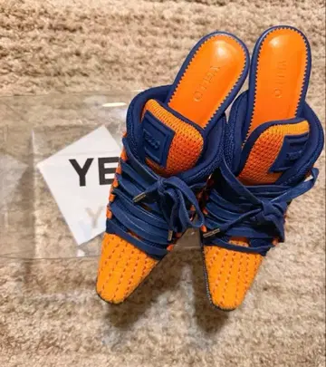 YELLO 스니커즈 뮬 S 사이즈 힐