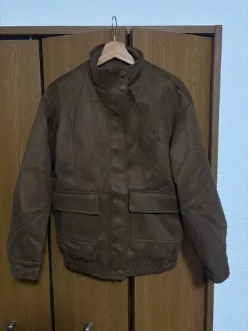 브라운 스웨이드풍 점퍼