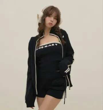 andmary Zoe 풀 집업 세트업 블랙