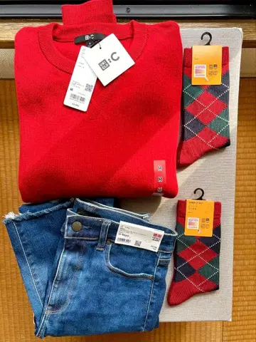 유니클로 묶음 판매 4세트